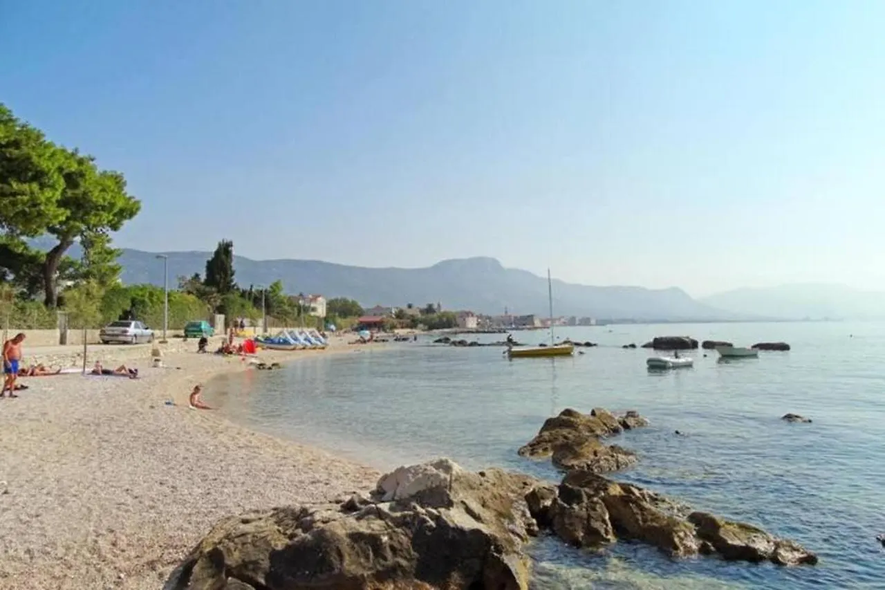 Kuca Za Odmor U Kastelima S Pogledom Na More Kastela