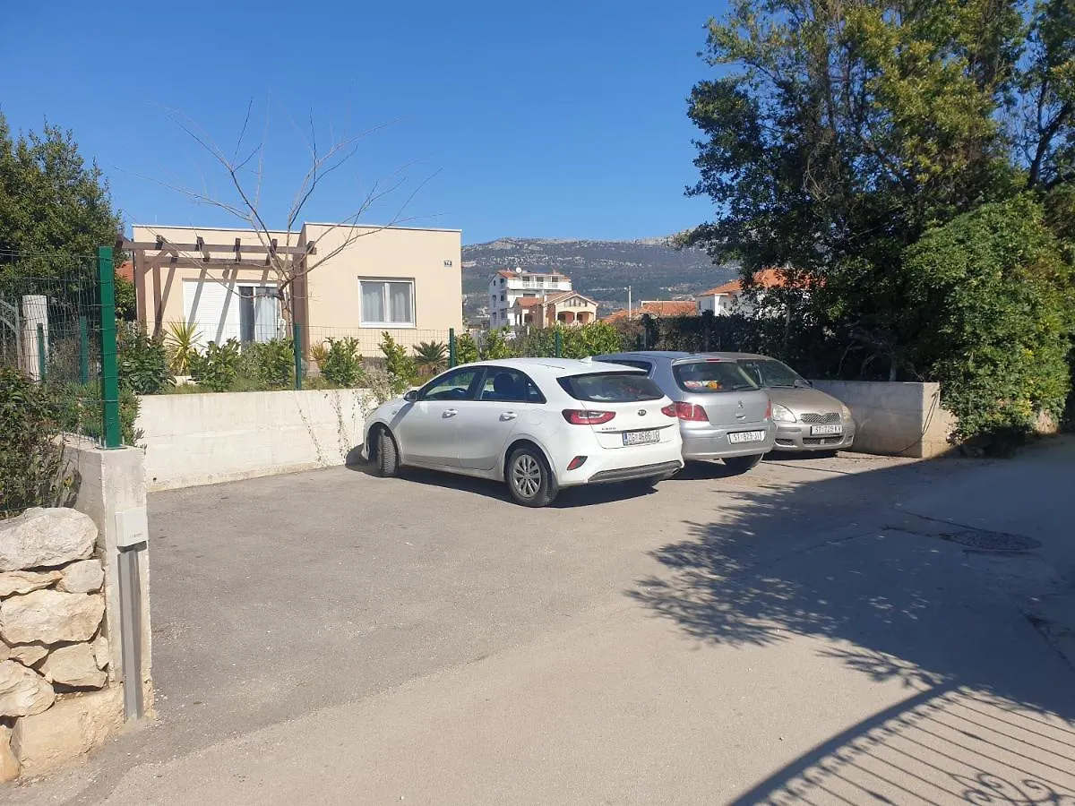 Kuca Za Odmor U Kastelima S Pogledom Na More Kastela Holiday home